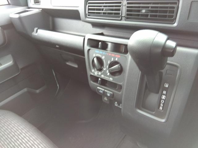 ハイゼットカーゴ クルーズターボ☆純正ナビ☆前後ドラレコ☆修復歴無し☆禁煙車☆　純正ナビ・ＤＶＤ再生・ＣＤ録音・ＵＳＢ＆ＢＴｏｏｔｈ・Ｂカメラ・ナビ連動前後ドラレコ・コーナーソナー・オートライト＆オートハイビーム・フロントパワーウィンドゥ・オーバーヘッドコンソール・電格ミラー（60枚目）