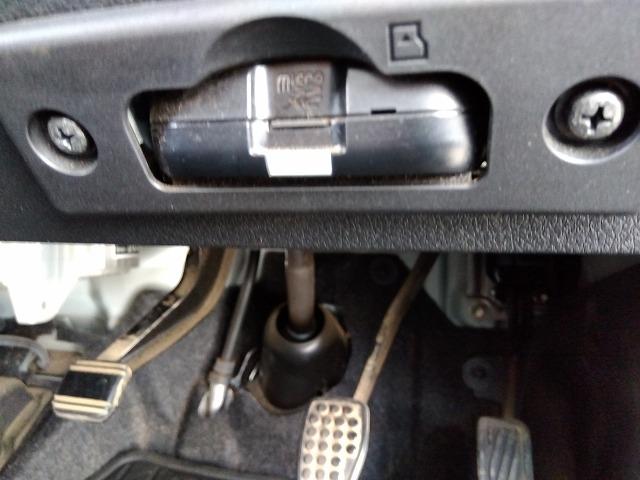 ハイゼットカーゴ クルーズターボ☆純正ナビ☆前後ドラレコ☆修復歴無し☆禁煙車☆　純正ナビ・ＤＶＤ再生・ＣＤ録音・ＵＳＢ＆ＢＴｏｏｔｈ・Ｂカメラ・ナビ連動前後ドラレコ・コーナーソナー・オートライト＆オートハイビーム・フロントパワーウィンドゥ・オーバーヘッドコンソール・電格ミラー（62枚目）