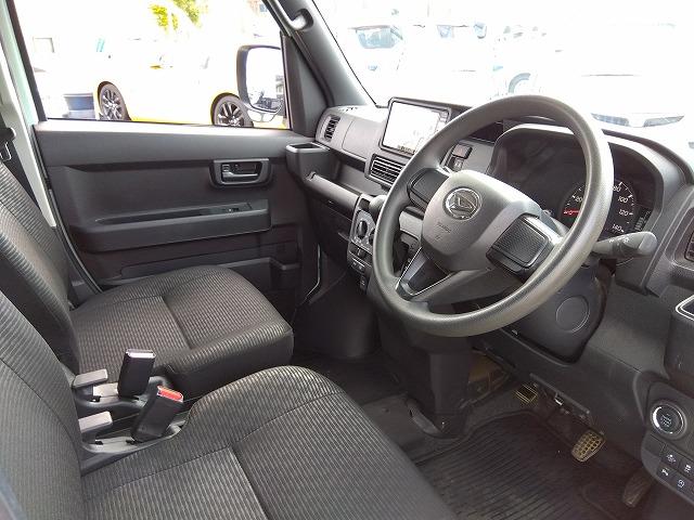 ハイゼットカーゴ クルーズターボ☆純正ナビ☆前後ドラレコ☆修復歴無し☆禁煙車☆　純正ナビ・ＤＶＤ再生・ＣＤ録音・ＵＳＢ＆ＢＴｏｏｔｈ・Ｂカメラ・ナビ連動前後ドラレコ・コーナーソナー・オートライト＆オートハイビーム・フロントパワーウィンドゥ・オーバーヘッドコンソール・電格ミラー（68枚目）