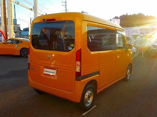 Ｎ－ＶＡＮ＋スタイル ファンホンダセンシング☆軽減ブレーキ☆走行４．０万☆試乗ＯＫ　ホンダセンシング☆軽減ブレーキ☆追従クルコン☆車線逸脱抑制☆専用オーディオ☆ＵＳＢ☆ステアリモコン☆オーバーヘッドコンソール☆オートエアコン☆スマートキー☆プッシュスタート☆走行４．０万☆試乗出来ます（7枚目）