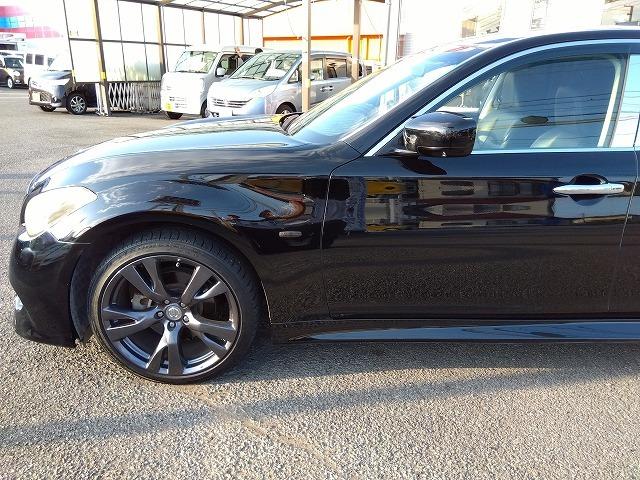 フーガハイブリッド ☆当店買取車☆黒革シート☆メーカーナビ☆サンルーフ☆試乗ＯＫ　☆当店買取車☆メーカーナビ☆黒本革シート☆サンルーフ☆ＤＶＤ再生☆シートヒーター☆バックカメラ☆ＥＴＣ☆Ｂｌｕｅｔｏｏｔｈ☆ＬＥＤオートライト☆２０インチアルミホイール☆走行７．５万ｋｍ☆試乗出来ます（6枚目）