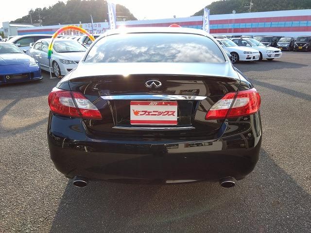 フーガハイブリッド ☆当店買取車☆黒革シート☆メーカーナビ☆サンルーフ☆試乗ＯＫ　☆当店買取車☆メーカーナビ☆黒本革シート☆サンルーフ☆ＤＶＤ再生☆シートヒーター☆バックカメラ☆ＥＴＣ☆Ｂｌｕｅｔｏｏｔｈ☆ＬＥＤオートライト☆２０インチアルミホイール☆走行７．５万ｋｍ☆試乗出来ます（9枚目）