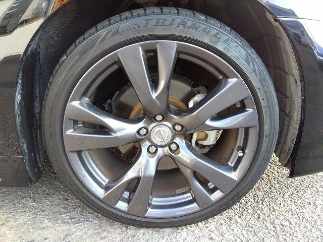 フーガハイブリッド ☆当店買取車☆黒革シート☆メーカーナビ☆サンルーフ☆試乗ＯＫ　☆当店買取車☆メーカーナビ☆黒本革シート☆サンルーフ☆ＤＶＤ再生☆シートヒーター☆バックカメラ☆ＥＴＣ☆Ｂｌｕｅｔｏｏｔｈ☆ＬＥＤオートライト☆２０インチアルミホイール☆走行７．５万ｋｍ☆試乗出来ます（26枚目）