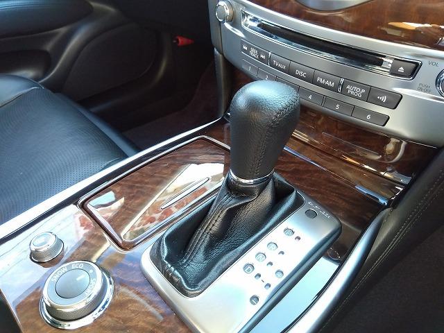 フーガハイブリッド ☆当店買取車☆黒革シート☆メーカーナビ☆サンルーフ☆試乗ＯＫ　☆当店買取車☆メーカーナビ☆黒本革シート☆サンルーフ☆ＤＶＤ再生☆シートヒーター☆バックカメラ☆ＥＴＣ☆Ｂｌｕｅｔｏｏｔｈ☆ＬＥＤオートライト☆２０インチアルミホイール☆走行７．５万ｋｍ☆試乗出来ます（53枚目）