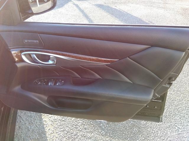 フーガハイブリッド ☆当店買取車☆黒革シート☆メーカーナビ☆サンルーフ☆試乗ＯＫ　☆当店買取車☆メーカーナビ☆黒本革シート☆サンルーフ☆ＤＶＤ再生☆シートヒーター☆バックカメラ☆ＥＴＣ☆Ｂｌｕｅｔｏｏｔｈ☆ＬＥＤオートライト☆２０インチアルミホイール☆走行７．５万ｋｍ☆試乗出来ます（64枚目）