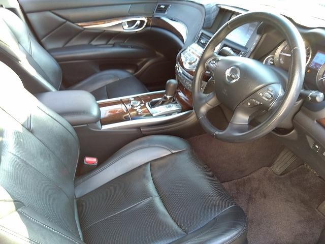 フーガハイブリッド ☆当店買取車☆黒革シート☆メーカーナビ☆サンルーフ☆試乗ＯＫ　☆当店買取車☆メーカーナビ☆黒本革シート☆サンルーフ☆ＤＶＤ再生☆シートヒーター☆バックカメラ☆ＥＴＣ☆Ｂｌｕｅｔｏｏｔｈ☆ＬＥＤオートライト☆２０インチアルミホイール☆走行７．５万ｋｍ☆試乗出来ます（66枚目）