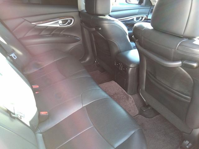 フーガハイブリッド ☆当店買取車☆黒革シート☆メーカーナビ☆サンルーフ☆試乗ＯＫ　☆当店買取車☆メーカーナビ☆黒本革シート☆サンルーフ☆ＤＶＤ再生☆シートヒーター☆バックカメラ☆ＥＴＣ☆Ｂｌｕｅｔｏｏｔｈ☆ＬＥＤオートライト☆２０インチアルミホイール☆走行７．５万ｋｍ☆試乗出来ます（68枚目）