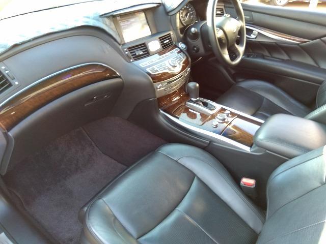 フーガハイブリッド ☆当店買取車☆黒革シート☆メーカーナビ☆サンルーフ☆試乗ＯＫ　☆当店買取車☆メーカーナビ☆黒本革シート☆サンルーフ☆ＤＶＤ再生☆シートヒーター☆バックカメラ☆ＥＴＣ☆Ｂｌｕｅｔｏｏｔｈ☆ＬＥＤオートライト☆２０インチアルミホイール☆走行７．５万ｋｍ☆試乗出来ます（70枚目）