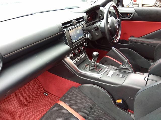 ＧＲ８６ ＲＺ☆ハーフレザー☆純正ナビ☆６速ＭＴ☆修復無☆禁煙車☆　純正ナビ・ＤＶＤ再生・ＣＤ録音・ＢＴｏｏｔｈ・Ｂカメラ・専用ハーフレザースポーツシート＆ヒーター・ブラインドスポットＤ・ステア連動ＬＥＤオートライト・バックフォグ・クルーズコント・スマートキー（72枚目）