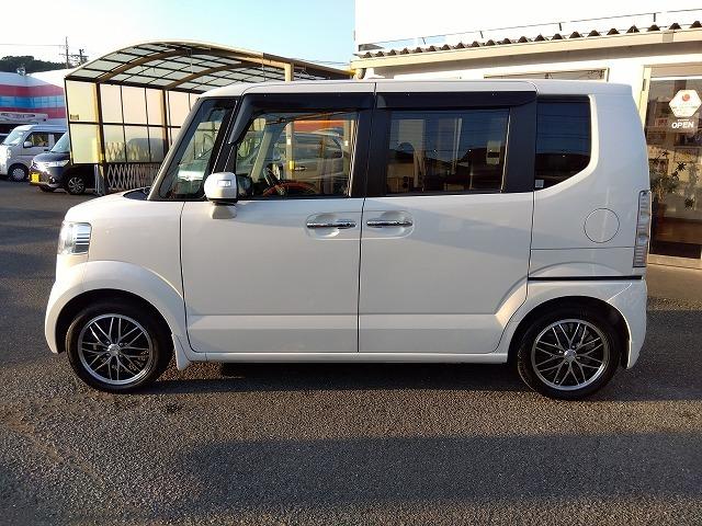 Ｎ－ＢＯＸ ＧＳＳｐｋｇ☆当店買取車☆後期型☆ナビ☆後席Ｍ☆試乗出来ます　☆当店買取車☆後期型☆ナビ☆フリップダウンモニター☆バックカメラ☆ＤＶＤ再生☆Ｂｌｕｅｔｏｏｔｈ☆ＥＴＣ☆両側電動ドア☆スマートキー☆プッシュスタート☆アルミホイール☆走行７．６万ｋｍ☆試乗出来ます☆（5枚目）