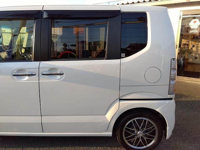 Ｎ－ＢＯＸ ＧＳＳｐｋｇ☆当店買取車☆後期型☆ナビ☆後席Ｍ☆試乗出来ます　☆当店買取車☆後期型☆ナビ☆フリップダウンモニター☆バックカメラ☆ＤＶＤ再生☆Ｂｌｕｅｔｏｏｔｈ☆ＥＴＣ☆両側電動ドア☆スマートキー☆プッシュスタート☆アルミホイール☆走行７．６万ｋｍ☆試乗出来ます☆（7枚目）
