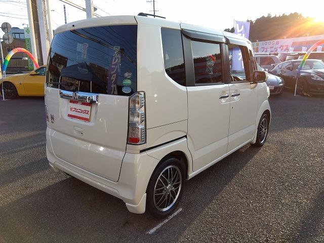 Ｎ－ＢＯＸ ＧＳＳｐｋｇ☆当店買取車☆後期型☆ナビ☆後席Ｍ☆試乗出来ます　☆当店買取車☆後期型☆ナビ☆フリップダウンモニター☆バックカメラ☆ＤＶＤ再生☆Ｂｌｕｅｔｏｏｔｈ☆ＥＴＣ☆両側電動ドア☆スマートキー☆プッシュスタート☆アルミホイール☆走行７．６万ｋｍ☆試乗出来ます☆（10枚目）
