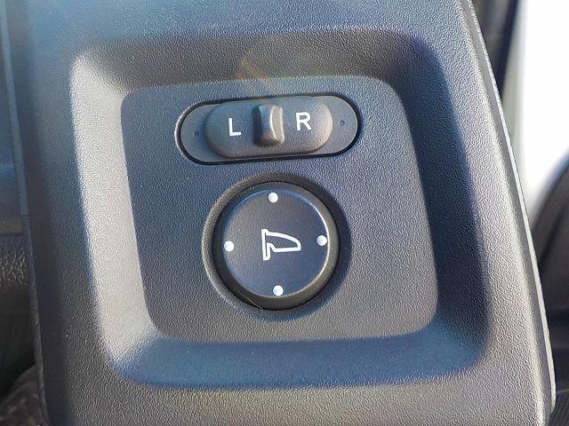 Ｓ６６０ α☆電動可変ウィング☆モデューロアルミ☆試乗出来ます☆　純正マルチモニター・バックカメラ・ＥＴＣ・パドルシフト・黒革巻きステア・革＆スウェード調コンビシート・ＬＥＤオートライト・クルーズコントロール・電動可変ウィング・モデューロ１６インチアルミ・試乗ＯＫ（18枚目）