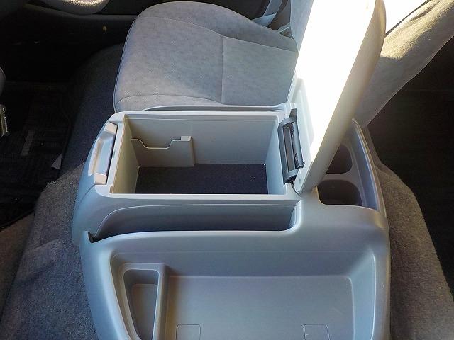 当社展示車は、全車基本４８項目の点検・走行テスト済み！！基準クリアの厳選中古車のみをご提供しております。納車時は気持ち良く・もしもの時も安心の「安心パック」も好評販売中！！