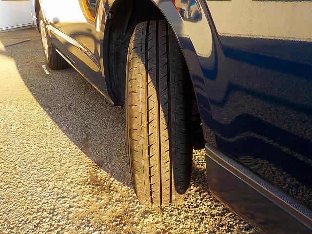 ＡＵＸ入力付き純正ＣＤオーディオ・ＡＣ１００Ｖ電源・クリアランスソナー・電格メッキミラー・メッキドアノブ・リアクーラー＆ヒーター・パワースライド・バンパーフォグ・キーレス・禁煙車・実走行７８００Ｋｍ