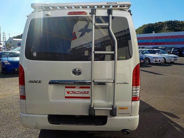 ハイエースバン ロングスーパーＧＬ☆ディーゼルターボ☆４ＷＤ☆キャリア付☆　アイバＷＯＲＫＳルーフキャリア・リアラダー・社外１７インチアルミ・ＬＥＤテール・ＲＥＣＡＲＯシート・前後ドラレコ・サブウーハー＆ツイーター・ＬＥＤオートライト・スマートキー・ＤＶＤ再生・ＢＴｏｏｔｈ（8枚目）