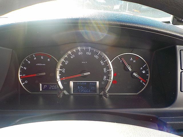 ハイエースバン ロングスーパーＧＬ☆ディーゼルターボ☆４ＷＤ☆キャリア付☆　アイバＷＯＲＫＳルーフキャリア・リアラダー・社外１７インチアルミ・ＬＥＤテール・ＲＥＣＡＲＯシート・前後ドラレコ・サブウーハー＆ツイーター・ＬＥＤオートライト・スマートキー・ＤＶＤ再生・ＢＴｏｏｔｈ（12枚目）