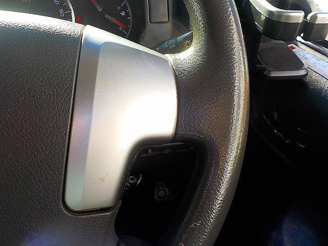 ハイエースバン ロングスーパーＧＬ☆ディーゼルターボ☆４ＷＤ☆キャリア付☆　アイバＷＯＲＫＳルーフキャリア・リアラダー・社外１７インチアルミ・ＬＥＤテール・ＲＥＣＡＲＯシート・前後ドラレコ・サブウーハー＆ツイーター・ＬＥＤオートライト・スマートキー・ＤＶＤ再生・ＢＴｏｏｔｈ（17枚目）