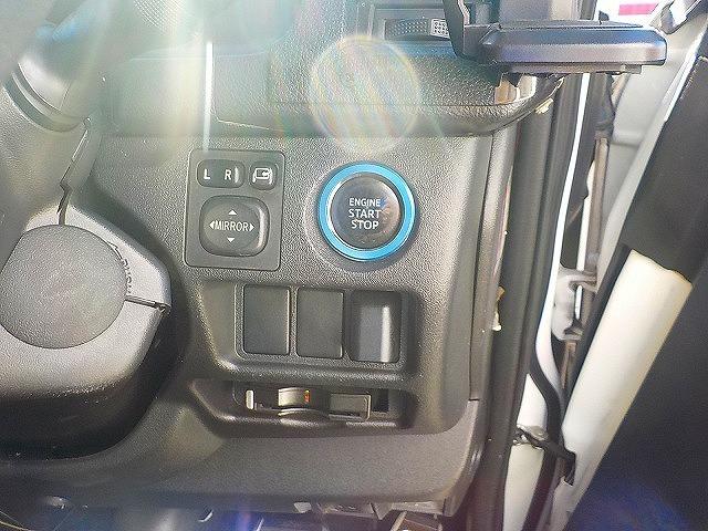 ハイエースバン ロングスーパーＧＬ☆ディーゼルターボ☆４ＷＤ☆キャリア付☆　アイバＷＯＲＫＳルーフキャリア・リアラダー・社外１７インチアルミ・ＬＥＤテール・ＲＥＣＡＲＯシート・前後ドラレコ・サブウーハー＆ツイーター・ＬＥＤオートライト・スマートキー・ＤＶＤ再生・ＢＴｏｏｔｈ（21枚目）