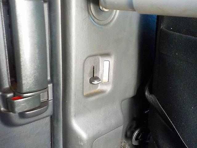 ハイエースバン ロングスーパーＧＬ☆ディーゼルターボ☆４ＷＤ☆キャリア付☆　アイバＷＯＲＫＳルーフキャリア・リアラダー・社外１７インチアルミ・ＬＥＤテール・ＲＥＣＡＲＯシート・前後ドラレコ・サブウーハー＆ツイーター・ＬＥＤオートライト・スマートキー・ＤＶＤ再生・ＢＴｏｏｔｈ（46枚目）