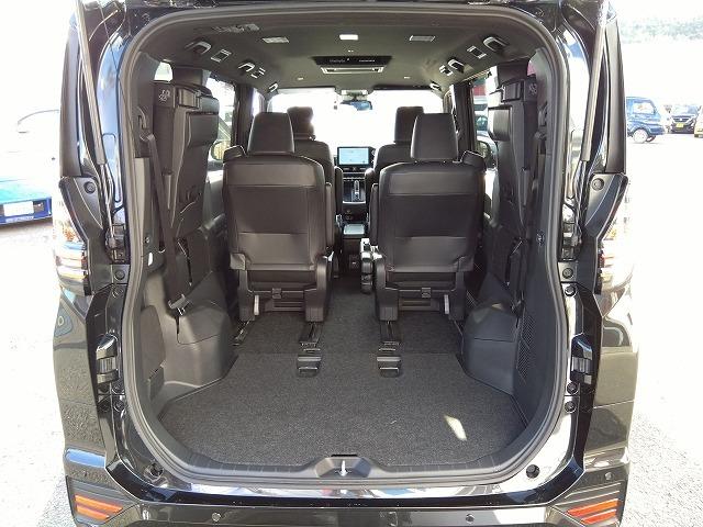 ヴォクシー 後期型☆ＨＶ－ＳＺ☆後期型☆１０型ナビ１４型後席Ｍ☆試乗ＯＫ　後期型☆１０型ナビ☆ＨＤＭＩ☆全方位カメラ☆１４型フリップダウンモニター☆リモートパーク自動駐車☆デジタルインナーミラー☆半革＆ヒーター☆プリクラッシュ☆操舵支援☆ＥＴＣ２．０☆走行２．５万☆試乗ＯＫ（41枚目）