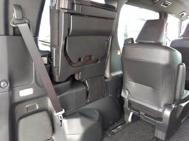 ヴォクシー 後期型☆ＨＶ－ＳＺ☆後期型☆１０型ナビ１４型後席Ｍ☆試乗ＯＫ　後期型☆１０型ナビ☆ＨＤＭＩ☆全方位カメラ☆１４型フリップダウンモニター☆リモートパーク自動駐車☆デジタルインナーミラー☆半革＆ヒーター☆プリクラッシュ☆操舵支援☆ＥＴＣ２．０☆走行２．５万☆試乗ＯＫ（43枚目）