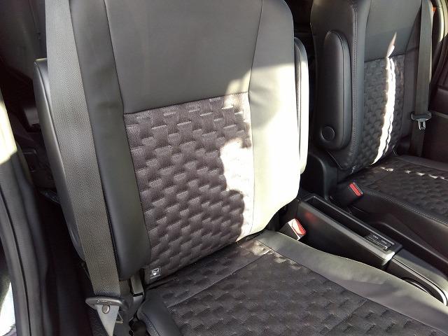 ヴォクシー 後期型☆ＨＶ－ＳＺ☆後期型☆１０型ナビ１４型後席Ｍ☆試乗ＯＫ　後期型☆１０型ナビ☆ＨＤＭＩ☆全方位カメラ☆１４型フリップダウンモニター☆リモートパーク自動駐車☆デジタルインナーミラー☆半革＆ヒーター☆プリクラッシュ☆操舵支援☆ＥＴＣ２．０☆走行２．５万☆試乗ＯＫ（50枚目）