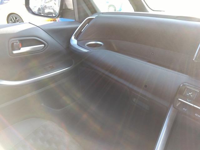 ヴォクシー 後期型☆ＨＶ－ＳＺ☆後期型☆１０型ナビ１４型後席Ｍ☆試乗ＯＫ　後期型☆１０型ナビ☆ＨＤＭＩ☆全方位カメラ☆１４型フリップダウンモニター☆リモートパーク自動駐車☆デジタルインナーミラー☆半革＆ヒーター☆プリクラッシュ☆操舵支援☆ＥＴＣ２．０☆走行２．５万☆試乗ＯＫ（58枚目）