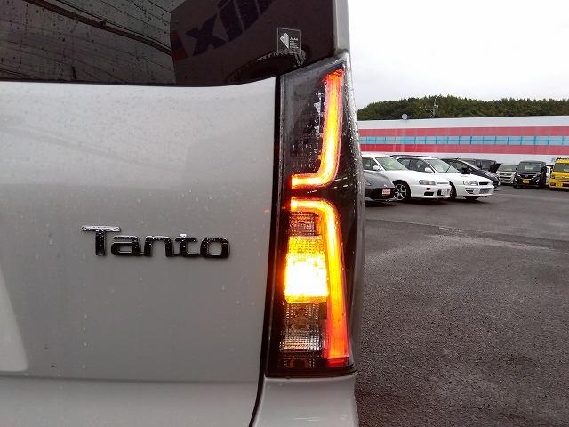 タント カスタムＲＳ☆ツートンカラー☆修復無☆評価４．５点☆禁煙車☆　ワイドナビ・ＤＶＤ再生・ＢＴｏｏｔｈ・Ｂカメラ・ハーフレザー＆ヒーター・クリアランスソナー・スマートアシスト・レーンディパーチャー・電子パーキング・ＬＥＤオートハイビーム・両パワスラ・ツートンカラー（29枚目）