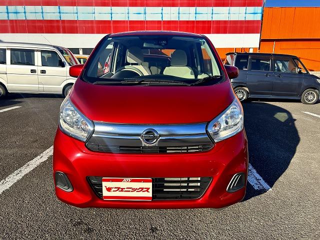 デイズ Ｊ　☆修復歴無し☆禁煙車☆実走行９千キロ☆試乗ＯＫ☆　☆ナビ☆Ｂｌｕｅｔｏｏｔｈ☆音楽録音☆ＣＤ・ＤＶＤ・ＳＤ再生☆ステアリモコン☆フルセグＴＶ☆エマージェンシーブレーキ☆電格ミラー☆キーレスキー☆Ｗエアバック☆試乗できます☆（4枚目）