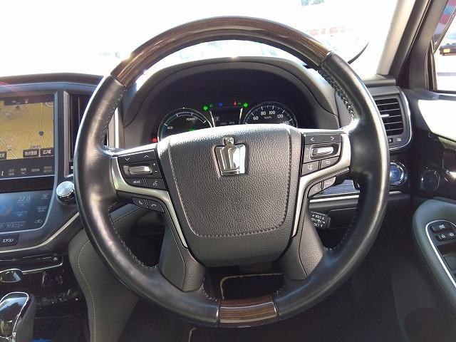 クラウンハイブリッド アスリートＳ　Ｊ－フロンティア☆ナビ☆黒革シート☆試乗ＯＫ☆　メーカーナビ☆ＤＶＤ再生☆Ｂｌｕｅｔｏｏｔｈ☆バックカメラ☆ナＴＣ☆専用ドラレコ☆専用レザー＆アルカンターラシート☆ハンドル＆シートヒータ☆プリクラッシュ☆レーダークルーズ☆オートハイビーム☆試乗ＯＫ（32枚目）