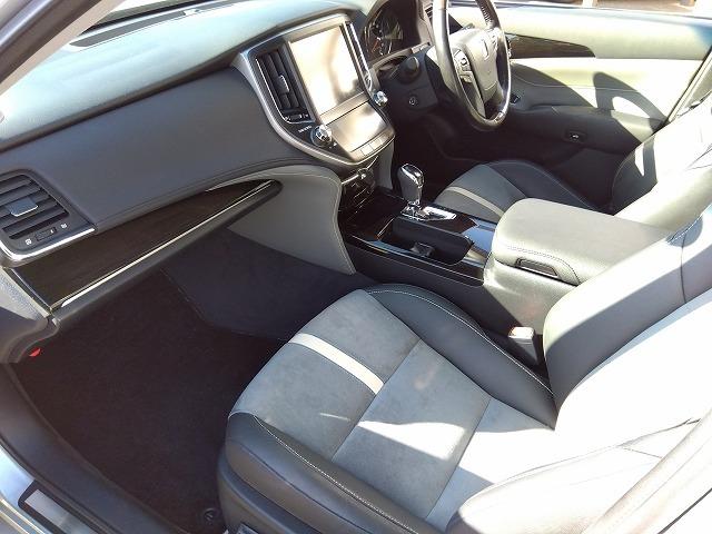 クラウンハイブリッド アスリートＳ　Ｊ－フロンティア☆ナビ☆黒革シート☆試乗ＯＫ☆　メーカーナビ☆ＤＶＤ再生☆Ｂｌｕｅｔｏｏｔｈ☆バックカメラ☆ナＴＣ☆専用ドラレコ☆専用レザー＆アルカンターラシート☆ハンドル＆シートヒータ☆プリクラッシュ☆レーダークルーズ☆オートハイビーム☆試乗ＯＫ（69枚目）