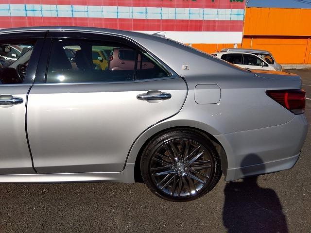 クラウンハイブリッド アスリートＳ　Ｊ－フロンティア☆ナビ☆黒革シート☆試乗ＯＫ☆　メーカーナビ☆ＤＶＤ再生☆Ｂｌｕｅｔｏｏｔｈ☆バックカメラ☆ナＴＣ☆専用ドラレコ☆専用レザー＆アルカンターラシート☆ハンドル＆シートヒータ☆プリクラッシュ☆レーダークルーズ☆オートハイビーム☆試乗ＯＫ（77枚目）