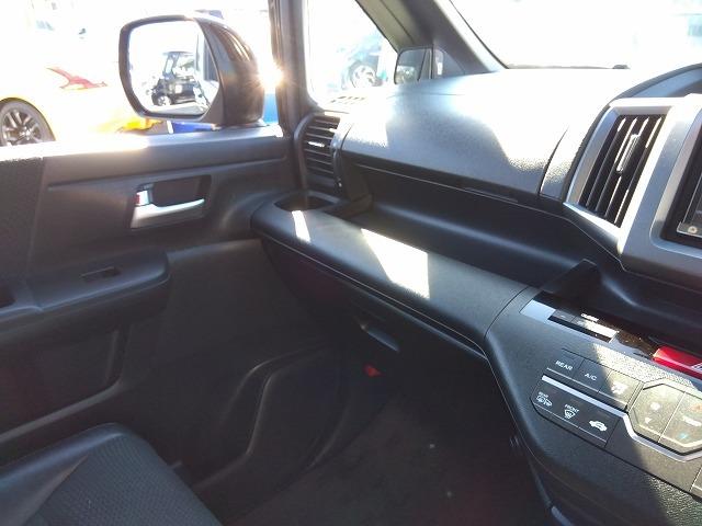 ステップワゴンスパーダ Ｚクールスピリット☆ナビ☆後席Ｍ☆半革Ｓ☆両電動Ｄ☆試乗ＯＫ　☆ナビ☆ＤＶＤ再生☆ＴＶ☆バックモニター☆後席モニター☆両側パワースライドドア☆黒ハーフレザーシート☆クルーズコントロール☆パドルシフト☆アルミホイール☆スマートキー☆走行５．１万ｋｍ☆試乗出来ます☆（55枚目）