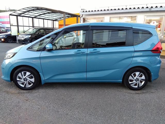 フリードハイブリッド ＨＶ－Ｇホンダセンシング☆後期型☆ナビ☆Ｂカメラ☆試乗ＯＫ☆　☆後期型☆ホンダセンシング☆追従クルコン☆ナビ☆バックカメラ☆ＤＶＤ再生☆Ｂｌｕｅｔｏｏｔｈ☆ドラレコ☆ＥＴＣ☆両側電動ドア☆コーナーソナー☆スマートキー☆ＬＥＤオートライト☆走行３．９万☆試乗ＯＫ☆（6枚目）