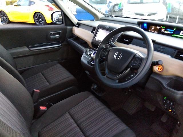 フリードハイブリッド ＨＶ－Ｇホンダセンシング☆後期型☆ナビ☆Ｂカメラ☆試乗ＯＫ☆　☆後期型☆ホンダセンシング☆追従クルコン☆ナビ☆バックカメラ☆ＤＶＤ再生☆Ｂｌｕｅｔｏｏｔｈ☆ドラレコ☆ＥＴＣ☆両側電動ドア☆コーナーソナー☆スマートキー☆ＬＥＤオートライト☆走行３．９万☆試乗ＯＫ☆（69枚目）