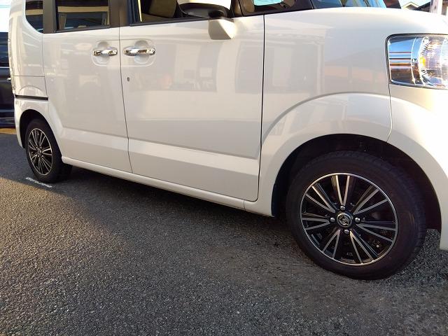 Ｎ－ＢＯＸ ＧＳＳｐｋｇ☆最終型☆ナビ☆Ｂカメラ☆走行５．３万☆試乗ＯＫ　☆最終型☆軽減ブレーキ☆ナビ☆ＤＶＤ再生☆Ｂｌｕｅｔｏｏｔｈ☆バックカメラ☆ステアリモコン☆シートヒーター☆ＨＩＤオートライト☆ＬＥＤフォグ☆シートバックテーブル☆両側電動ドア☆走行５．３万☆試乗ＯＫ（22枚目）