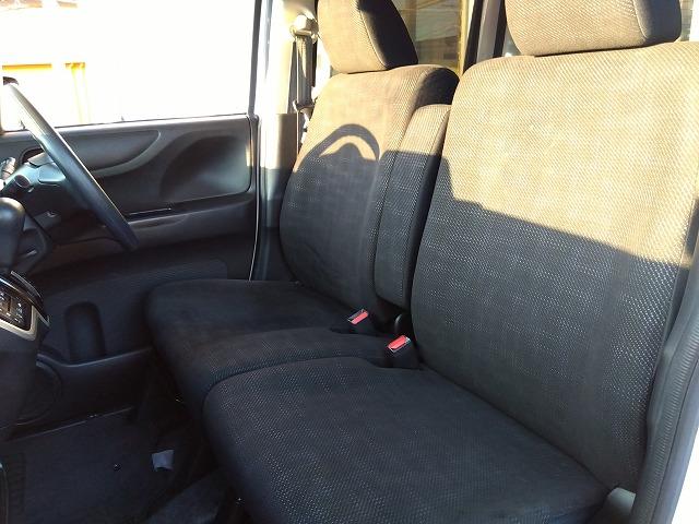 Ｎ－ＢＯＸ ＧＳＳｐｋｇ☆最終型☆ナビ☆Ｂカメラ☆走行５．３万☆試乗ＯＫ　☆最終型☆軽減ブレーキ☆ナビ☆ＤＶＤ再生☆Ｂｌｕｅｔｏｏｔｈ☆バックカメラ☆ステアリモコン☆シートヒーター☆ＨＩＤオートライト☆ＬＥＤフォグ☆シートバックテーブル☆両側電動ドア☆走行５．３万☆試乗ＯＫ（35枚目）