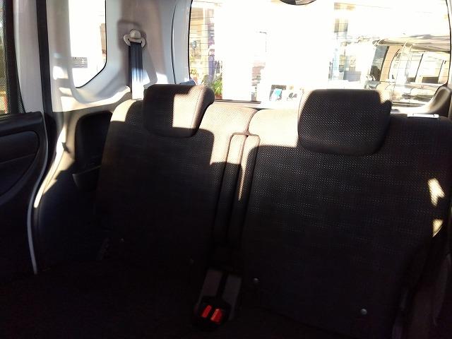 Ｎ－ＢＯＸ ＧＳＳｐｋｇ☆最終型☆ナビ☆Ｂカメラ☆走行５．３万☆試乗ＯＫ　☆最終型☆軽減ブレーキ☆ナビ☆ＤＶＤ再生☆Ｂｌｕｅｔｏｏｔｈ☆バックカメラ☆ステアリモコン☆シートヒーター☆ＨＩＤオートライト☆ＬＥＤフォグ☆シートバックテーブル☆両側電動ドア☆走行５．３万☆試乗ＯＫ（39枚目）