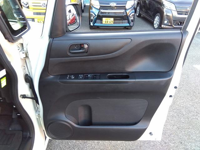Ｎ－ＢＯＸ ＧＳＳｐｋｇ☆最終型☆ナビ☆Ｂカメラ☆走行５．３万☆試乗ＯＫ　☆最終型☆軽減ブレーキ☆ナビ☆ＤＶＤ再生☆Ｂｌｕｅｔｏｏｔｈ☆バックカメラ☆ステアリモコン☆シートヒーター☆ＨＩＤオートライト☆ＬＥＤフォグ☆シートバックテーブル☆両側電動ドア☆走行５．３万☆試乗ＯＫ（70枚目）
