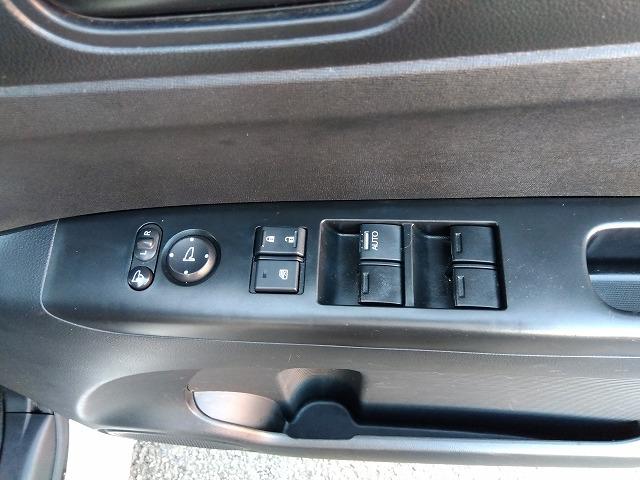 Ｎ－ＢＯＸ ＧＳＳｐｋｇ☆最終型☆ナビ☆Ｂカメラ☆走行５．３万☆試乗ＯＫ　☆最終型☆軽減ブレーキ☆ナビ☆ＤＶＤ再生☆Ｂｌｕｅｔｏｏｔｈ☆バックカメラ☆ステアリモコン☆シートヒーター☆ＨＩＤオートライト☆ＬＥＤフォグ☆シートバックテーブル☆両側電動ドア☆走行５．３万☆試乗ＯＫ（71枚目）