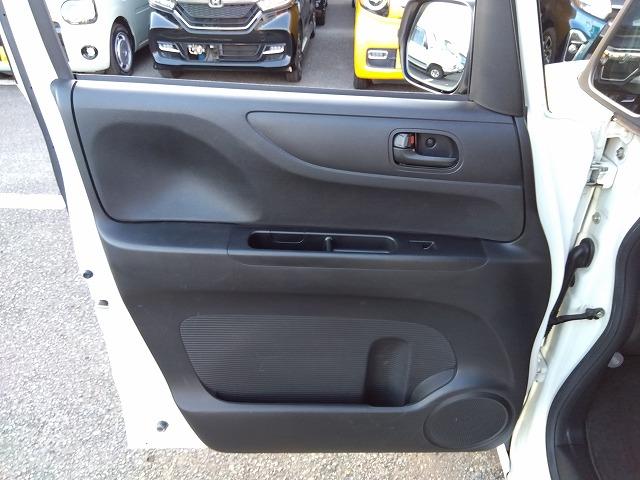 Ｎ－ＢＯＸ ＧＳＳｐｋｇ☆最終型☆ナビ☆Ｂカメラ☆走行５．３万☆試乗ＯＫ　☆最終型☆軽減ブレーキ☆ナビ☆ＤＶＤ再生☆Ｂｌｕｅｔｏｏｔｈ☆バックカメラ☆ステアリモコン☆シートヒーター☆ＨＩＤオートライト☆ＬＥＤフォグ☆シートバックテーブル☆両側電動ドア☆走行５．３万☆試乗ＯＫ（74枚目）