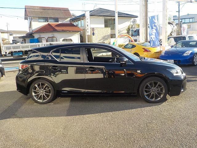 ＣＴ Ｆスポーツ☆黒革電動シート☆サンルーフ☆ナビ☆試乗出来ます☆　☆オプションサンルーフ☆オプション黒本革パワーシート☆ナビ☆バックカメラ☆Ｂｌｕｅｔｏｏｔｈ☆ＤＶＤ再生☆ＬＥＤヘッドライト☆スマートキー☆カードキー☆クルーズコントロール☆走行７．５万ｋｍ☆試乗ＯＫ（5枚目）