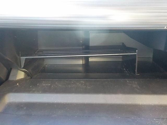 ＣＴ Ｆスポーツ☆黒革電動シート☆サンルーフ☆ナビ☆試乗出来ます☆　☆オプションサンルーフ☆オプション黒本革パワーシート☆ナビ☆バックカメラ☆Ｂｌｕｅｔｏｏｔｈ☆ＤＶＤ再生☆ＬＥＤヘッドライト☆スマートキー☆カードキー☆クルーズコントロール☆走行７．５万ｋｍ☆試乗ＯＫ（47枚目）