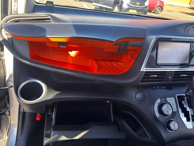 シエンタ Ｇ☆ナビ☆Ｂカメラ☆両側電動ドア☆走行３．１万ｋｍ☆試乗ＯＫ　軽減ブレーキ☆ナビ☆Ｂｌｕｅｔｏｏｔｈ☆ＤＶＤ再生☆バックカメラ☆ステアリモコン☆ＥＴＣ２．０☆オートライト☆オートハイビーム☆両側電動ドア☆スマートキー☆プッシュスタート☆走行３．１万ｋｍ☆試乗ＯＫ（48枚目）