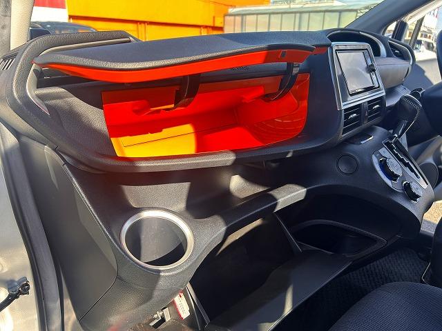 シエンタ Ｇ☆ナビ☆Ｂカメラ☆両側電動ドア☆走行３．１万ｋｍ☆試乗ＯＫ　軽減ブレーキ☆ナビ☆Ｂｌｕｅｔｏｏｔｈ☆ＤＶＤ再生☆バックカメラ☆ステアリモコン☆ＥＴＣ２．０☆オートライト☆オートハイビーム☆両側電動ドア☆スマートキー☆プッシュスタート☆走行３．１万ｋｍ☆試乗ＯＫ（49枚目）