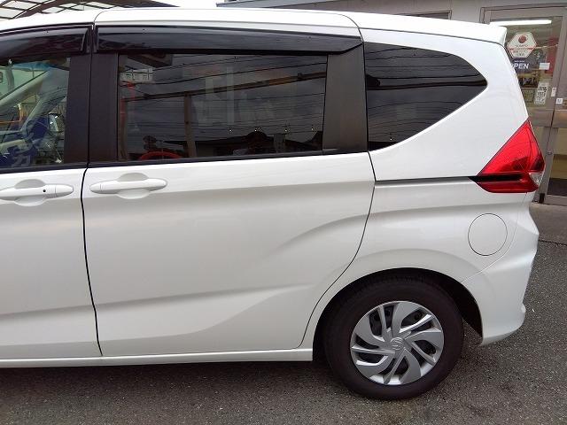 フリード Ｇホンダセンシング☆９型ナビ☆後席Ｍ☆走行４．３万☆試乗ＯＫ　ホンダセンシング☆軽減ブレーキ☆追従クルコン☆９型ナビ☆フリップダウンモニター☆ドラレコ☆コーナーソナー☆ＤＶＤ再生☆Ｂｌｕｅｔｏｏｔｈ☆ＥＴＣ☆両側パワースライドドア☆６人乗☆走行４．３万☆試乗ＯＫ（7枚目）