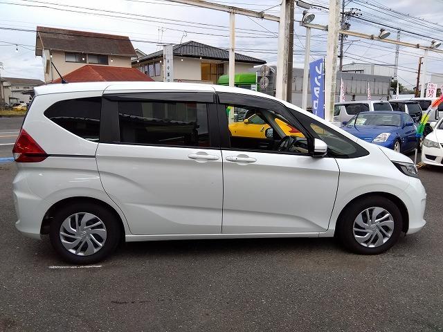 フリード Ｇホンダセンシング☆９型ナビ☆後席Ｍ☆走行４．３万☆試乗ＯＫ　ホンダセンシング☆軽減ブレーキ☆追従クルコン☆９型ナビ☆フリップダウンモニター☆ドラレコ☆コーナーソナー☆ＤＶＤ再生☆Ｂｌｕｅｔｏｏｔｈ☆ＥＴＣ☆両側パワースライドドア☆６人乗☆走行４．３万☆試乗ＯＫ（11枚目）
