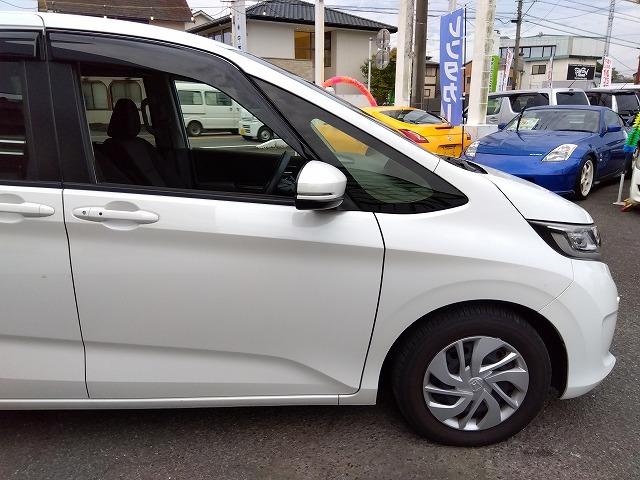 フリード Ｇホンダセンシング☆９型ナビ☆後席Ｍ☆走行４．３万☆試乗ＯＫ　ホンダセンシング☆軽減ブレーキ☆追従クルコン☆９型ナビ☆フリップダウンモニター☆ドラレコ☆コーナーソナー☆ＤＶＤ再生☆Ｂｌｕｅｔｏｏｔｈ☆ＥＴＣ☆両側パワースライドドア☆６人乗☆走行４．３万☆試乗ＯＫ（12枚目）