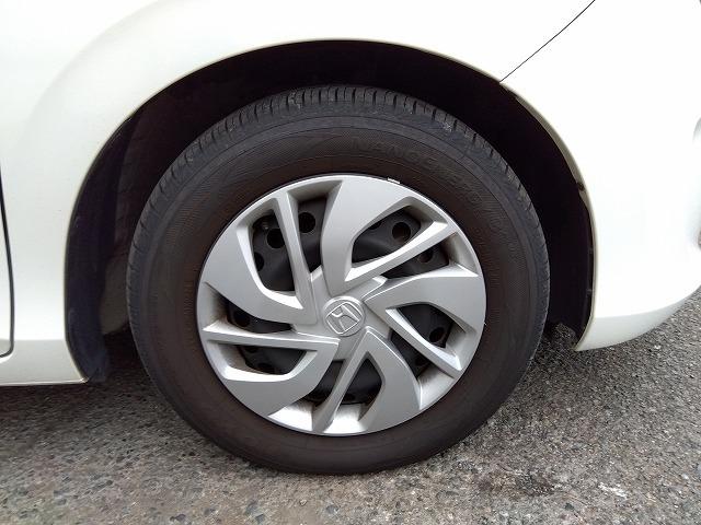 フリード Ｇホンダセンシング☆９型ナビ☆後席Ｍ☆走行４．３万☆試乗ＯＫ　ホンダセンシング☆軽減ブレーキ☆追従クルコン☆９型ナビ☆フリップダウンモニター☆ドラレコ☆コーナーソナー☆ＤＶＤ再生☆Ｂｌｕｅｔｏｏｔｈ☆ＥＴＣ☆両側パワースライドドア☆６人乗☆走行４．３万☆試乗ＯＫ（26枚目）